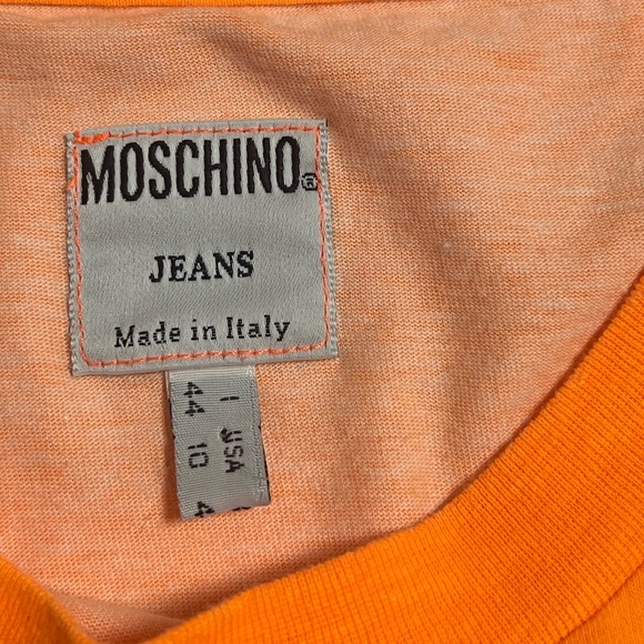 Pre-loved RARE Moschino Jeans “tea shirt” Women, USA Size 10 Vintage! - Picture 3 of 6